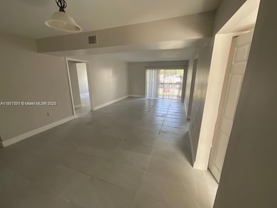 731 N Pine Island Rd unit 206, Plantation, FL 33324 - photo 2