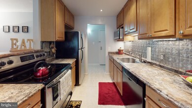 11623 Stoneview Square unit 22C, Reston, VA 20191 - photo 7