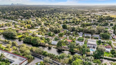 201 S Biscayne River Dr unit AB, Miami, FL 33169 - photo 4