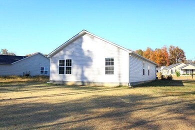 2329 Victory Pkwy, Dalton, GA 30721 - photo 2