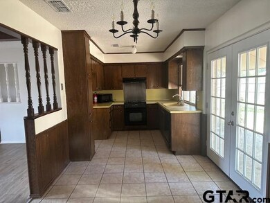 2721 Wakefield Dr, Tyler, TX 75701 - photo 6