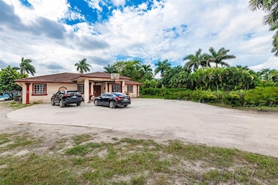 18890 SW 184th St, Miami, FL 33187 - photo 2