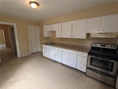 332 N 2nd St, Allentown, PA 18102 - photo 7