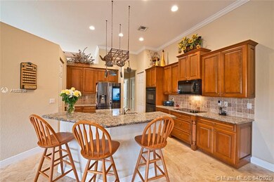 12683 N Winners Cir, Davie, FL 33330 - photo 5