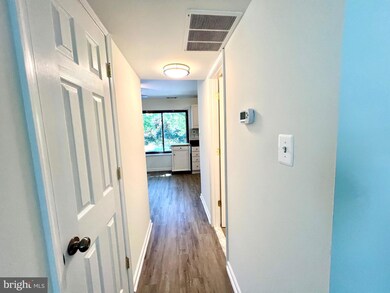 1780 Westwind Way unit 92, McLean, VA 22102 - photo 4