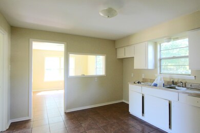 1211 Homer St, Houston, TX 77091 - photo 6