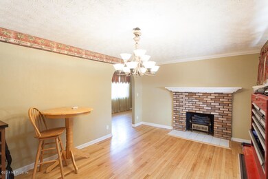 2430 Cedar Shores Cir, Jacksonville, FL 32210 - photo 5