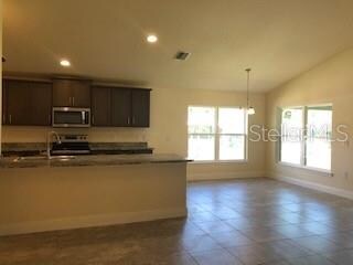 Breakfast and Kitchen