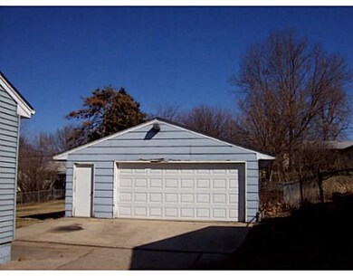 Parking Lot/Garage.
