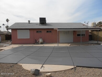 023-206125 back left