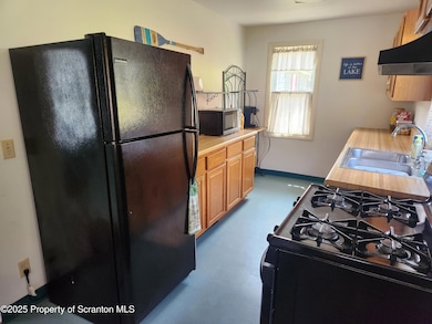 135 Pedrick Rd, Nicholson, PA 18446 - photo 3