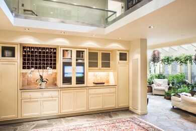 2580 Trader Road