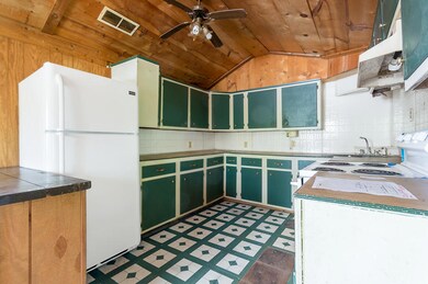 5582 Highway 123 Walnut Grove MO