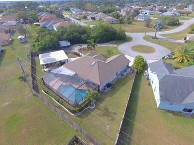C 2018 MBP 020218 351 SW Alcan Ct (9)