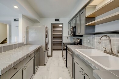 6326 Chevy Chase Dr unit 13, Houston, TX 77057 - photo 7