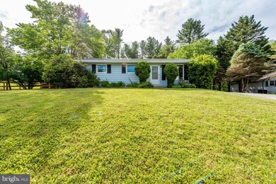 5817 Hanna Rd, Sykesville, MD 21784 - photo 2