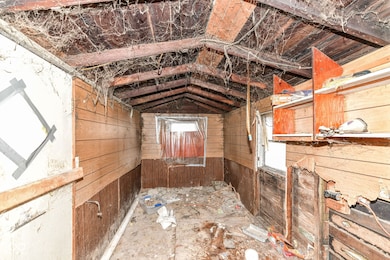 7836 E 46th St, Indianapolis, IN 46226 - photo 5