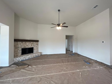 1028 Northern Oaks Ct, Springtown, TX 76082 - photo 3