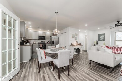 1312 Wolf Swamp Rd, Jacksonville, NC 28546 - photo 7