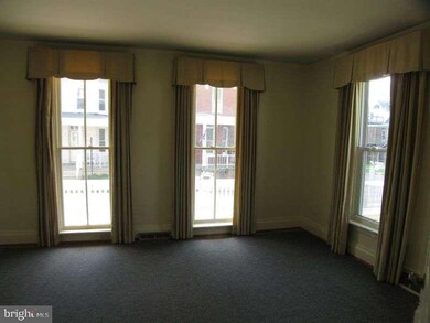19 E North St, Waynesboro, PA 17268 - photo 3