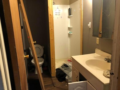 422 S 3rd St, Coshocton, OH 43812 - photo 4