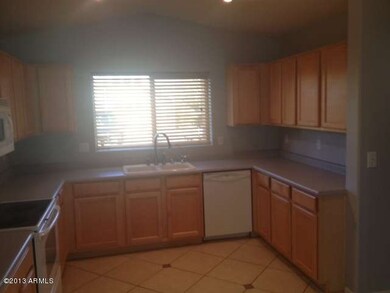 Kitchen (2)
