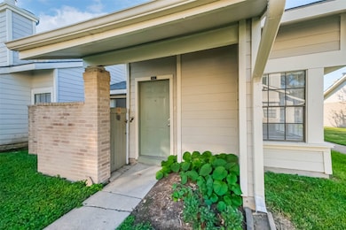 11983 Bob White Dr unit 17-852, Houston, TX 77035 - photo 3