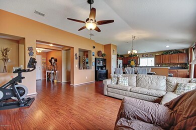 2425 Eisner Dr, Jacksonville, FL 32218 - photo 4