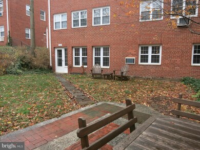 1642 Preston Rd, Alexandria, VA 22302 - photo 2