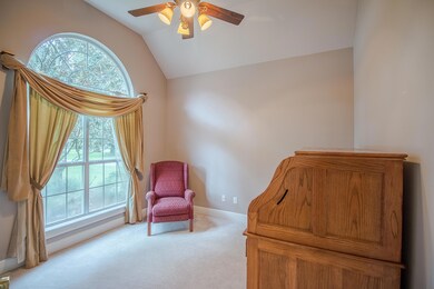 2590 Andover Ct-118