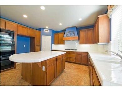 5143 Delaney Ct, Carlsbad, CA 92008 - photo 7