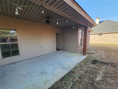 900 Middlebrook Cir, Lake Charles, LA 70605 - photo 6