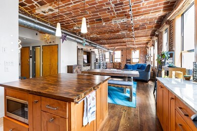 121-123 Beach St unit 801, Boston, MA 02111 - photo 5