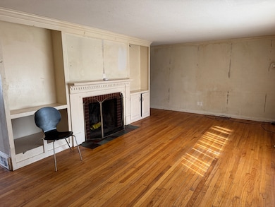 1454 S Branch Pkwy, Springfield, MA 01129 - photo 6