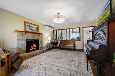 115 Andrews St, Fall River, MA 02724 - photo 3