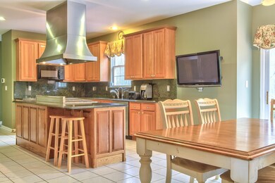 130 Quail Run Ct, Freehold, NJ 07728 - photo 6