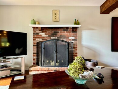 42 Crossbow Ln, North Andover, MA 01845 - photo 5