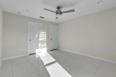 504 Gale Ct unit C306, Laredo, TX 78041 - photo 7