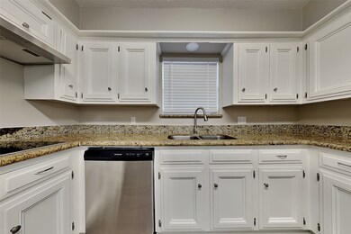 12311 Oak Park Dr, Houston, TX 77070 - photo 4