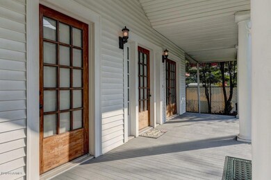 218 Center St, New Iberia, LA 70560 - photo 3