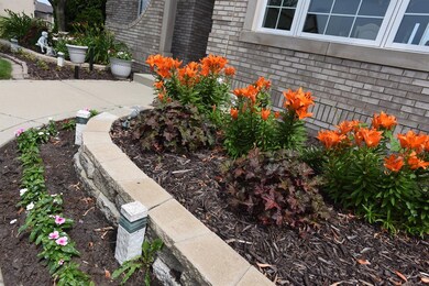 8330 Doubletree Ct, Crown Point, IN 46307 - photo 2