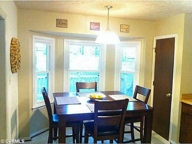 Breakfast Nook - The breakfast nook is nestled at 
