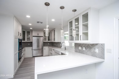 1052 E Sandpiper Dr, Tempe, AZ 85283 - photo 4