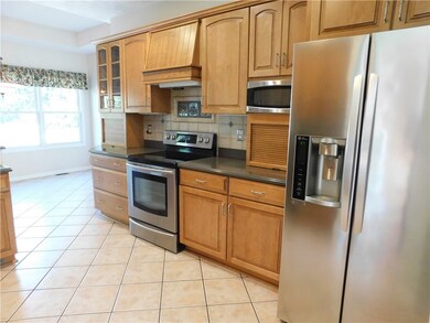 Eat in Kitchen with all newer stainless-steel appl
