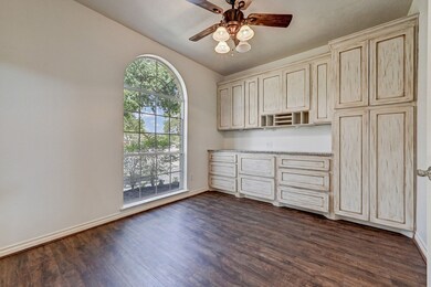 29702 S Legends Creek Ct, Spring, TX 77386 - photo 5