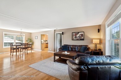 10-web-or-mls-19-edgewood-dr
