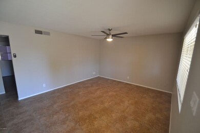 4 Living Room