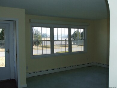 22 Kelton Ct, Albany, NY 12209 - photo 4