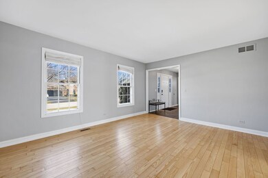 1525 Placer Ct, Naperville, IL 60565 - photo 6