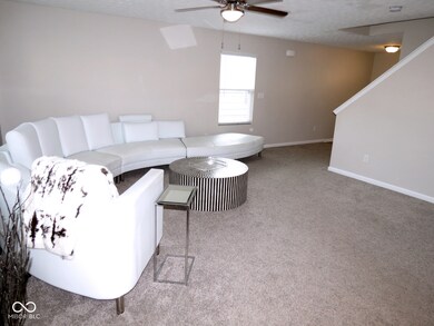 2482 Middle View Dr, Columbus, IN 47201 - photo 6